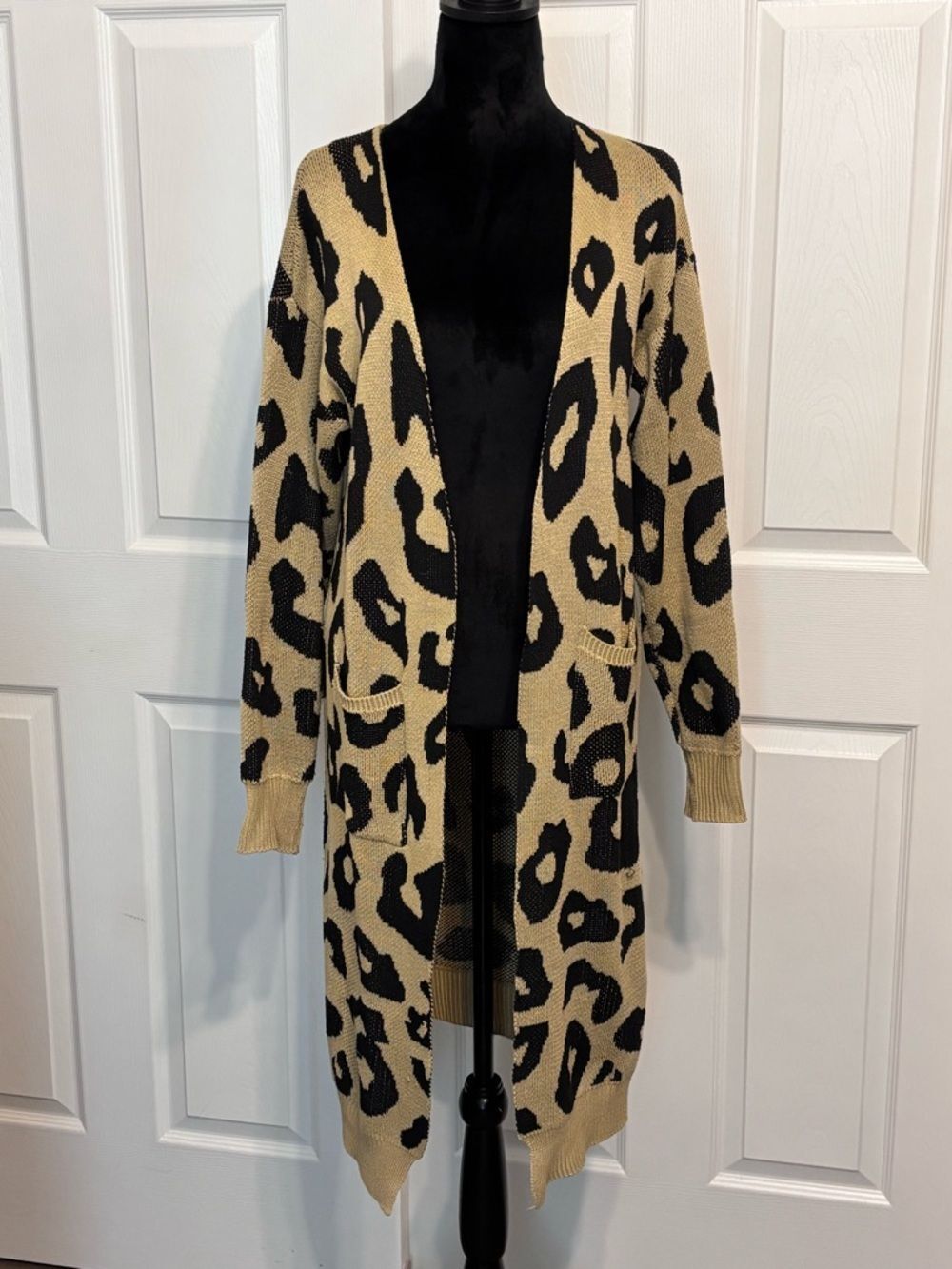 Angashion Long Open-Front Leopard Print Cardigan Sweater Beige/Black Size Medium